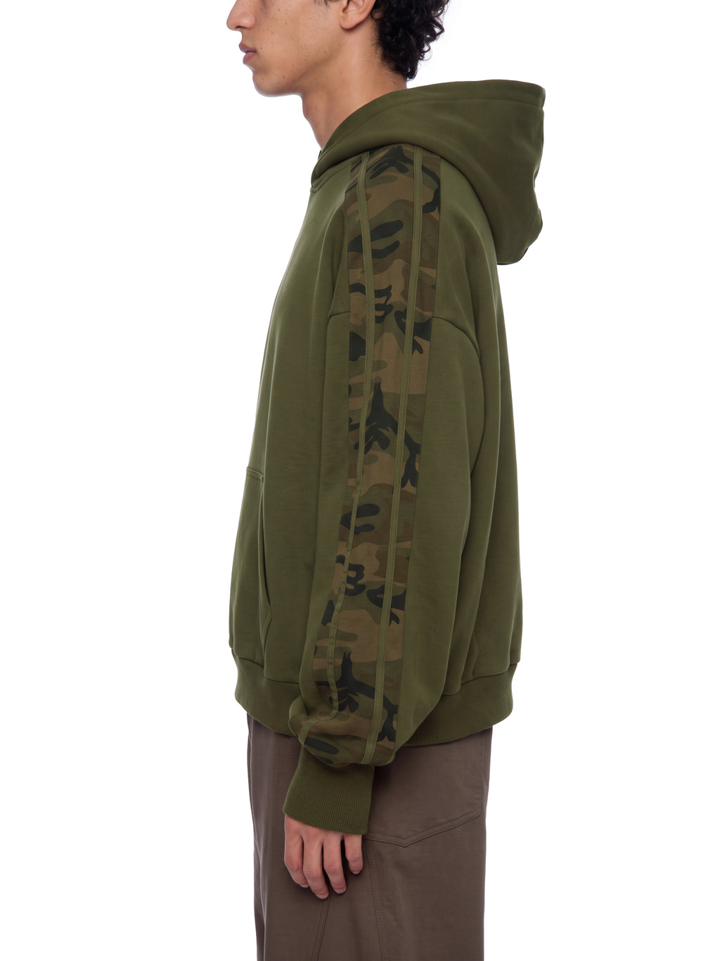 O | boxy camo-panelled hoodie