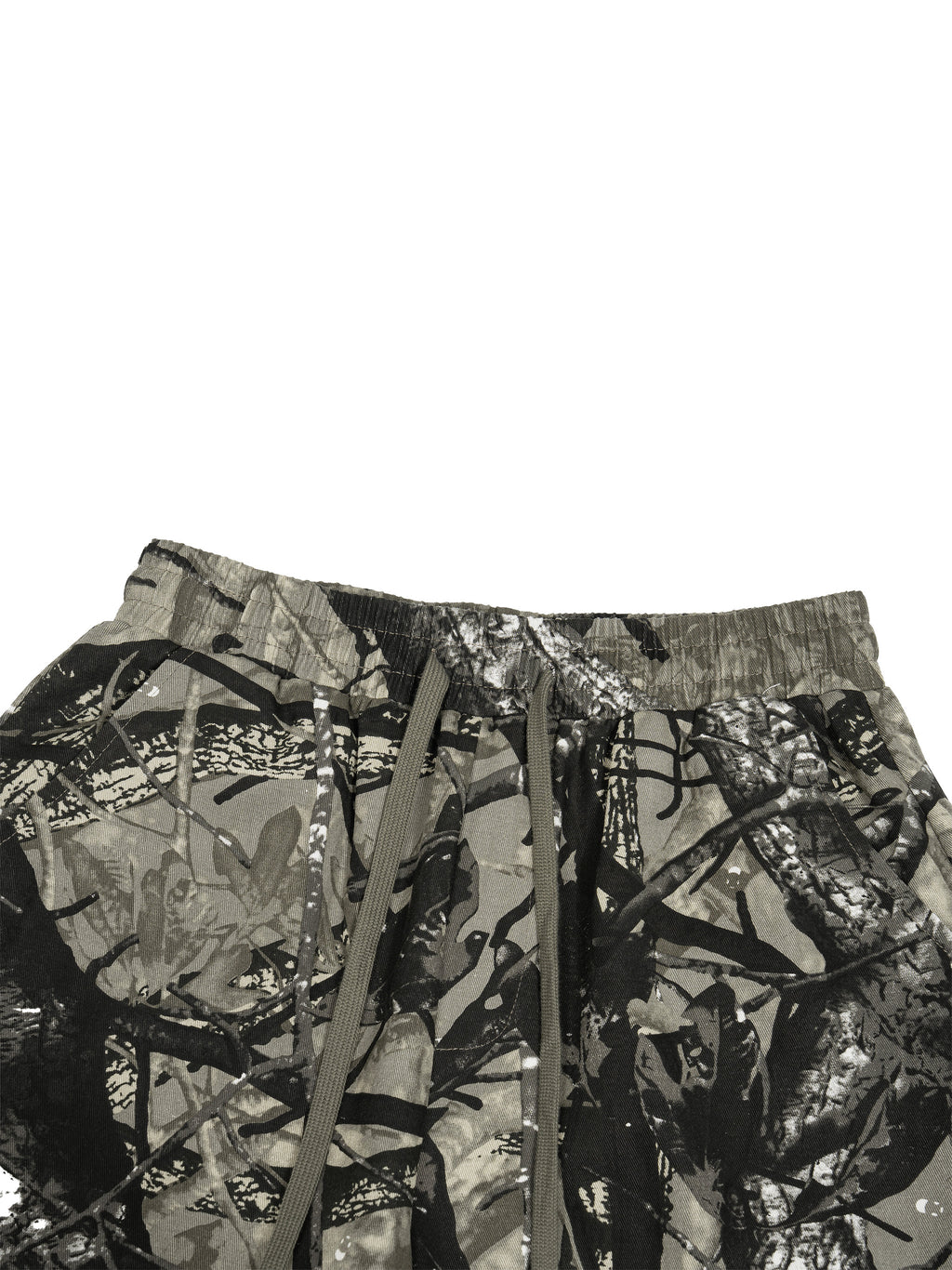 O | tree camo barrel leg pants