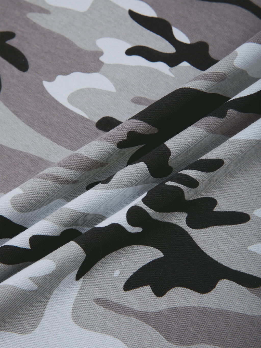 W | camo off-shoulder crop t-shirt