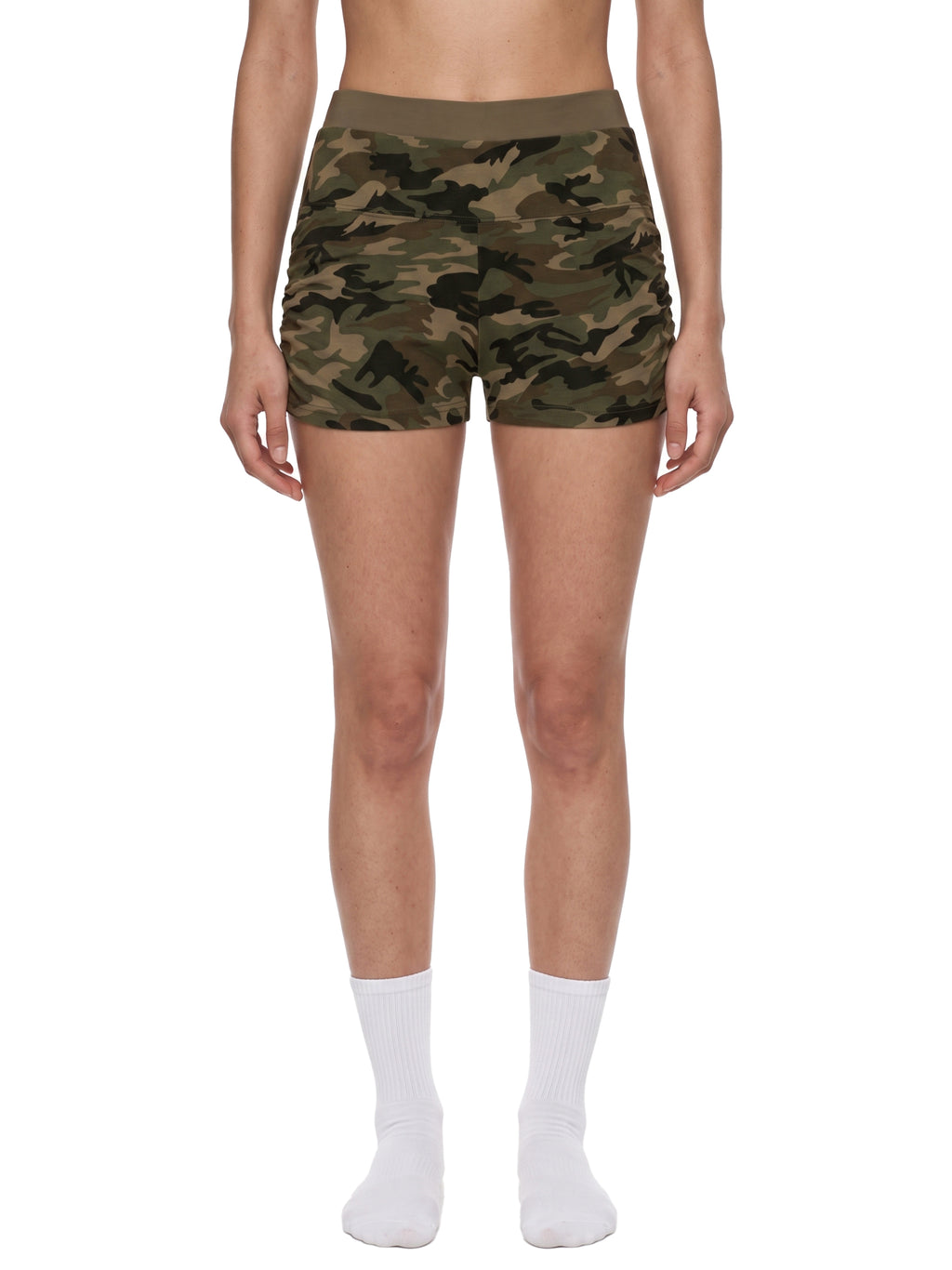 W | slim camo shorts