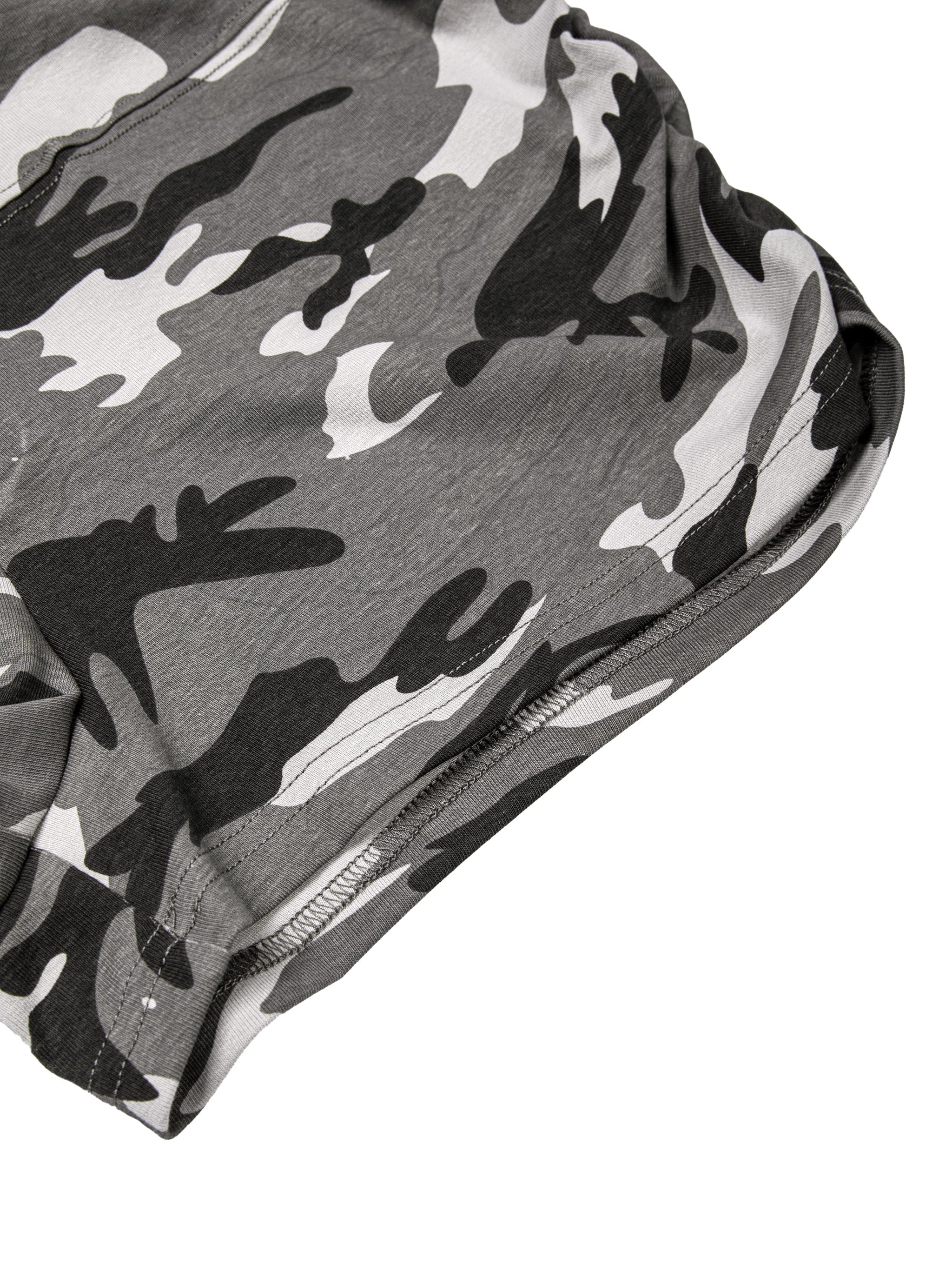 W | slim camo shorts