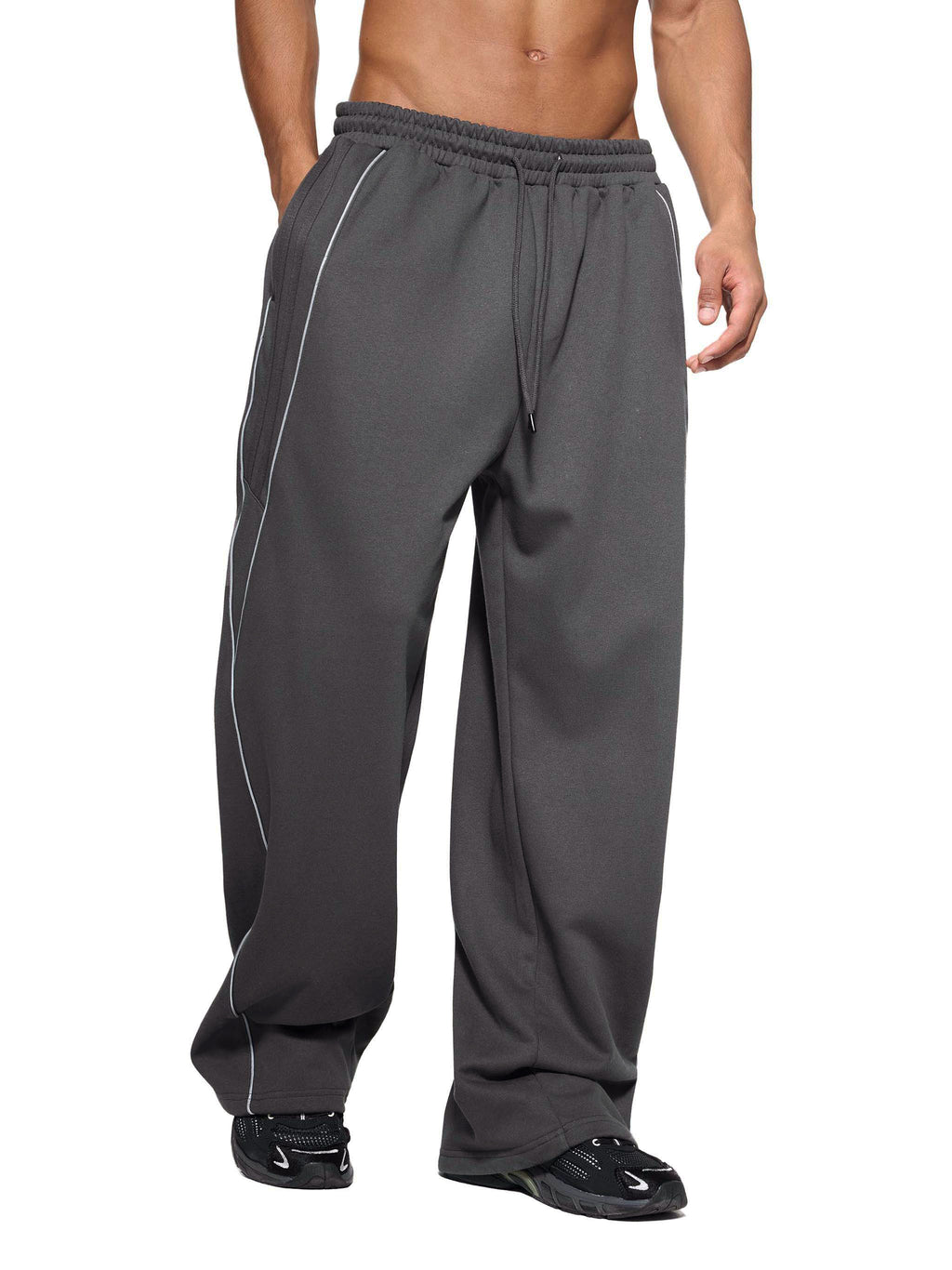 nath,neautral,sytyles,jacket,reflective,striped,straight-leg,sweatpants,arcaprl