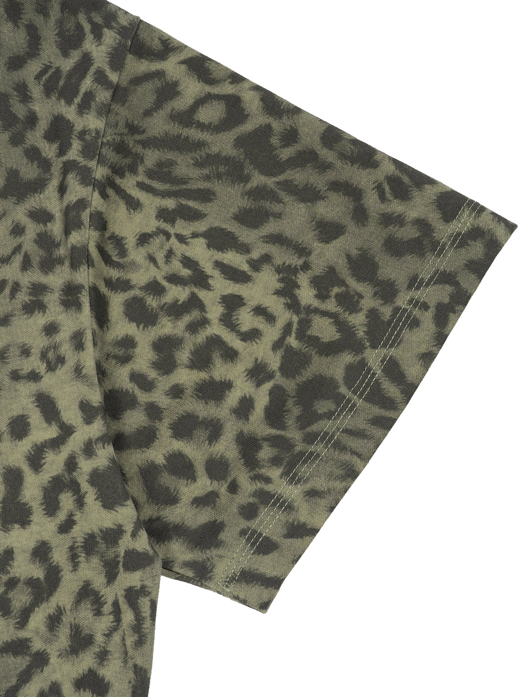 all,ut0079,arcaprl,leopard print,animal print,boxy,t-shirt,tee,arcadia apparel,one-size
