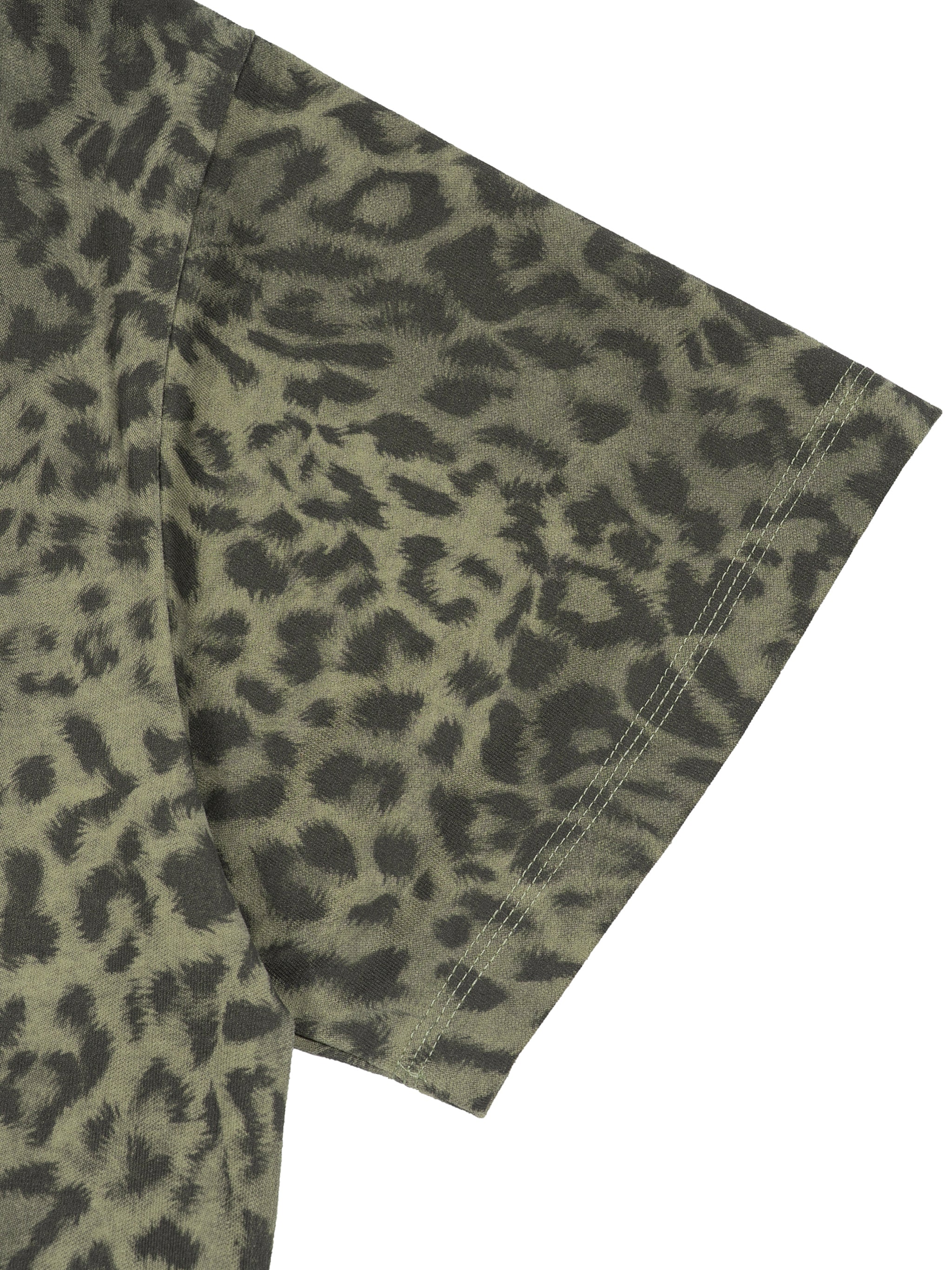 all,ut0079,arcaprl,leopard print,animal print,boxy,t-shirt,tee,arcadia apparel,one-size