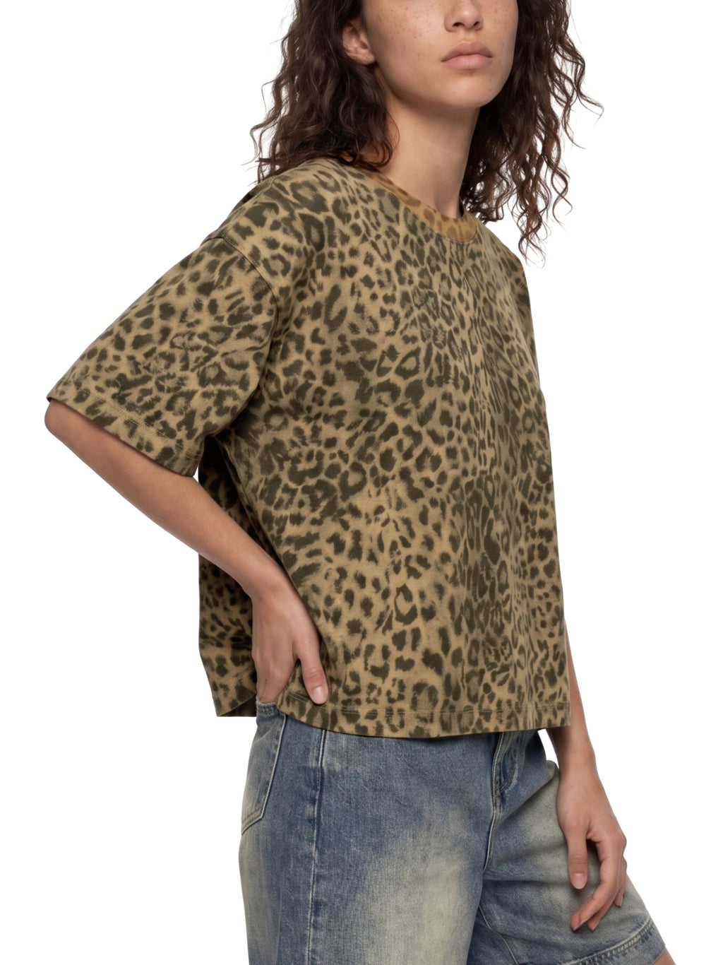 all,ut0079,arcaprl,leopard print,animal print,boxy,t-shirt,tee,arcadia apparel,one-size